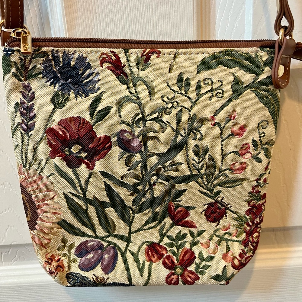 Signare Tapestry Morning Garden Sling Cross Body Bag Women’s Floral Crossbody